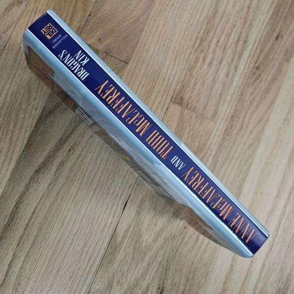 Dragon's Kin A New Novel of Pern by Anne McCaffrey & Todd McCaffrey 2003 - Picture 4 of 12